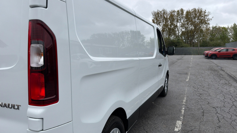 Renault Trafic Lwb Diesel LL30 Blue dCi 130 Advance [Safety] Van